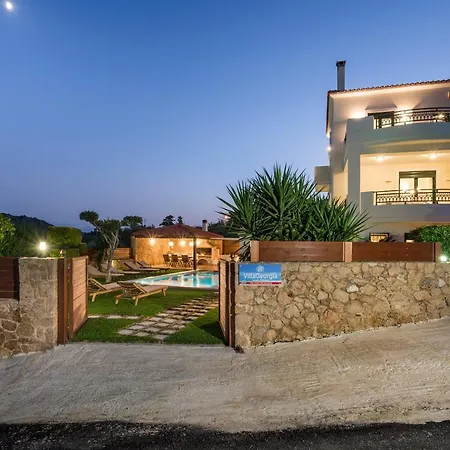 Georgia Heated Pool & Jet-tub Villa *